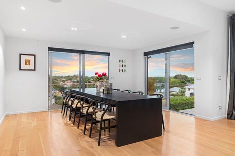 Photo of property in 118a Centaurus Road, Huntsbury, Christchurch, 8022