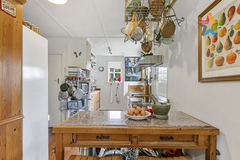 Photo of property in 48 Victory Avenue, Karori, Wellington, 6012