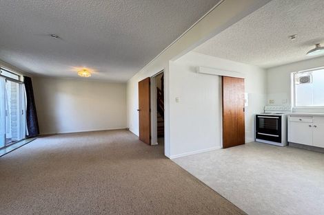 Photo of property in 3/7 Rangitane Street, Maupuia, Wellington, 6022