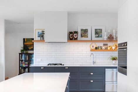 Photo of property in 18 Kotare Drive, Wanaka, 9305