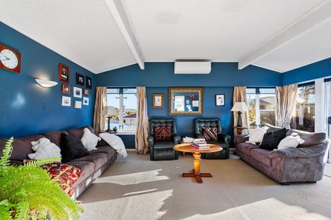 Photo of property in 35 Charles Street, Westshore, Napier, 4110