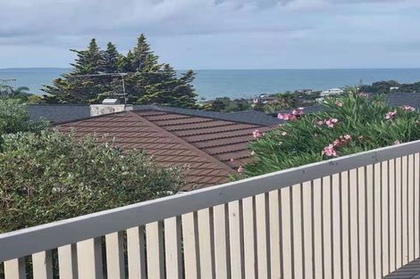 Photo of property in 96 Matipo Road, Mairangi Bay, Auckland, 0630