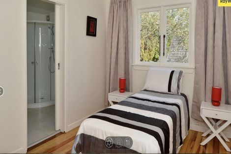 Photo of property in 2/729 Beach Road, Browns Bay, Auckland, 0630