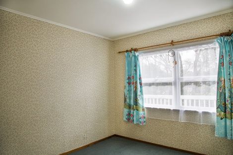 Photo of property in 23 Waverley Avenue, Glenfield, Auckland, 0629