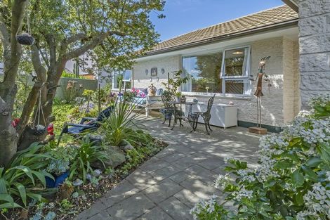 Photo of property in 26 Staveley Street, Avonhead, Christchurch, 8042
