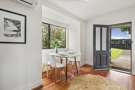 Photo of property in 59 Verran Road, Birkenhead, Auckland, 0626