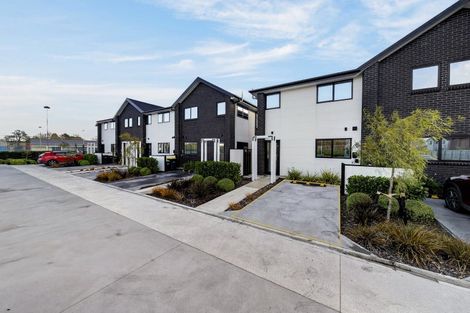 Photo of property in 4/8 Matata Place, Dallington, Christchurch, 8061