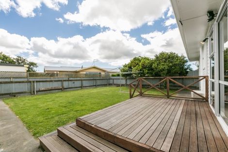 Photo of property in 19 Frickleton Street, Taradale, Napier, 4112