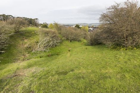 Photo of property in 27 Schnell Drive, Kelvin Grove, Palmerston North, 4414