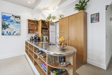 Photo of property in 15/37 Majoribanks Street, Mount Victoria, Wellington, 6011