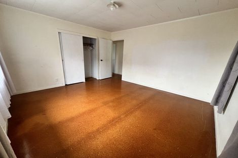 Photo of property in 81 Trias Road, Totara Vale, Auckland, 0629