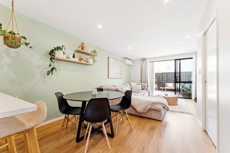 Photo of property in 28 Hinonga Loop, Silverdale, 0932