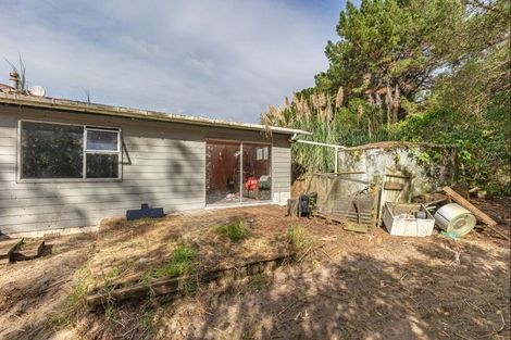 Photo of property in 1 Hokio Road, Hokio Beach, Levin, 5571