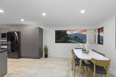 Photo of property in 6 Sylvan Way, Silverstream, Upper Hutt, 5019