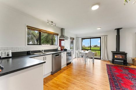 Photo of property in 177 Koru Road, Omata, New Plymouth, 4374