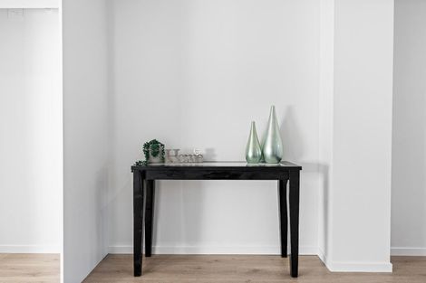 Photo of property in 6d Buisson Glade, West Harbour, Auckland, 0618