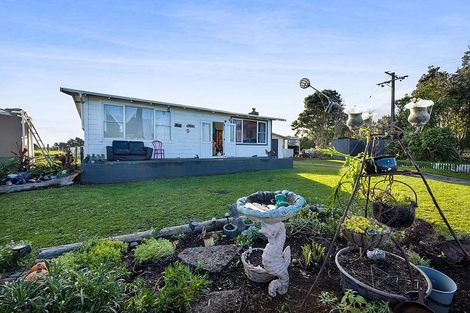 Photo of property in 215 Kakaramea Road, Kakaramea, Patea, 4598