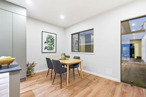 Photo of property in 64u2 Banbury Crescent, Fairfield, Hamilton, 3214