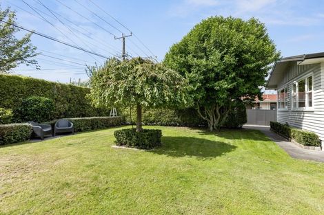 Photo of property in 51 Te Aute Road, Havelock North, 4130