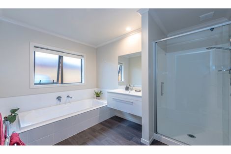 Photo of property in 4 Patatee Terrace, Baverstock, Hamilton, 3200
