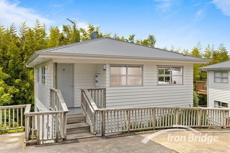 Photo of property in 2/49 Lysander Crescent, Beach Haven, Auckland, 0626