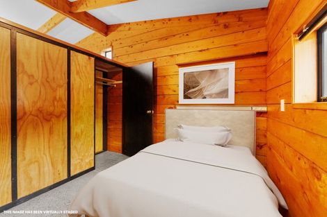 Photo of property in 102 Seaview Road, Paraparaumu Beach, Paraparaumu, 5032