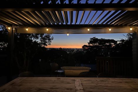 Photo of property in 56 Valley View Road, Glenfield, Auckland, 0629