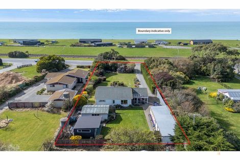 Photo of property in 14 Waimate Highway, Saint Andrews, 7988