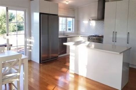 Photo of property in 73 Stanley Road, Glenfield, Auckland, 0629