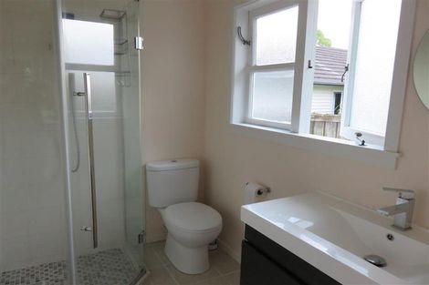 Photo of property in 110 Mcleod Road, Te Atatu South, Auckland, 0610