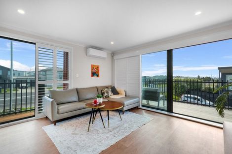 Photo of property in 1 Nugget Avenue, Hobsonville, Auckland, 0616