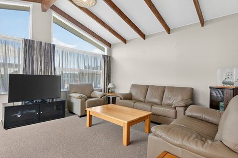 Photo of property in 98 Eban Avenue, Hillcrest, Auckland, 0627