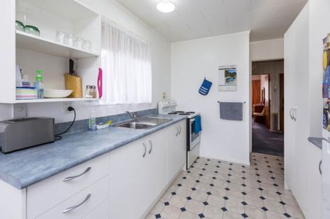 Photo of property in 48f1- Kowhai Avenue, Ebdentown, Upper Hutt, 5018