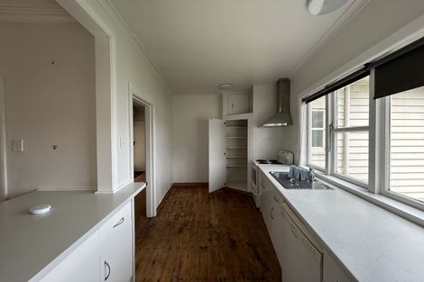 Photo of property in 11 Waru Street, Khandallah, Wellington, 6035