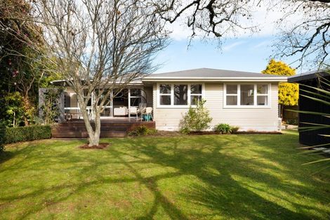Photo of property in 37 Sandwich Road, St Andrews, Hamilton, 3200