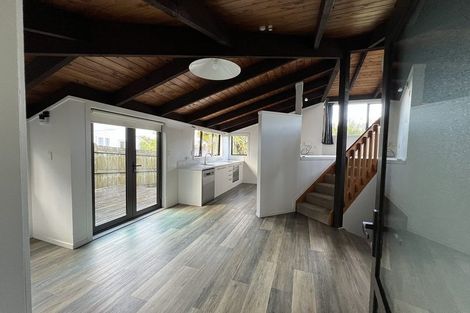 Photo of property in 1/77 Hebron Road, Waiake, Auckland, 0630
