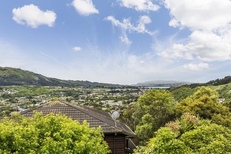 Photo of property in 64 Woodman Drive, Tawa, Wellington, 5028