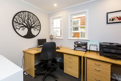 Photo of property in 33 Montgomery Street, Stokes Valley, Lower Hutt, 5019