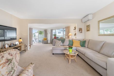 Photo of property in 89 Gloria Avenue, Te Atatu Peninsula, Auckland, 0610