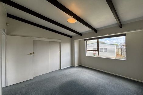 Photo of property in 2 Channel View Road, Clarks Beach, Pukekohe, 2679