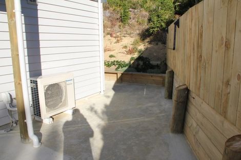 Photo of property in 61u6 Black Rock Road, Newlands, Wellington, 6037
