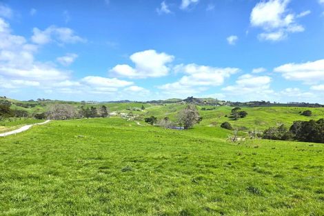 Photo of property in 153 Marohemo Road, Maungaturoto, 0587