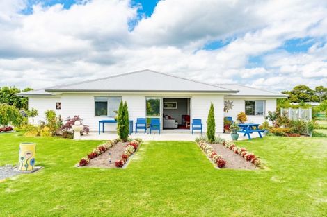 Photo of property in 39 Tiria Lane, Waipu, 0582