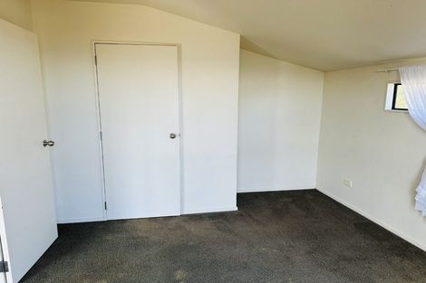 Photo of property in 25 Mariners View Road, Beach Haven, Auckland, 0626