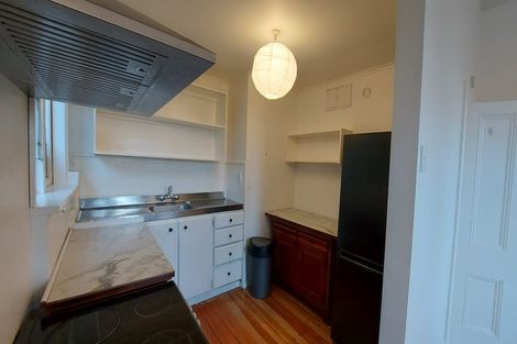 Photo of property in 61 Central Terrace, Kelburn, Wellington, 6012