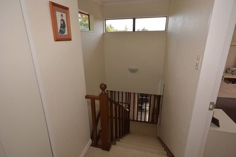 Photo of property in 17a Kowhai Grove, Waikanae, 5036