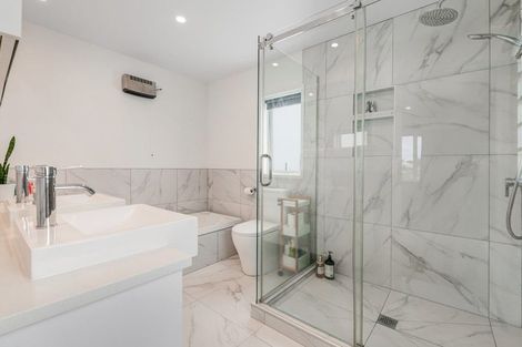 Photo of property in 8 Rakau Views, Orewa, 0931
