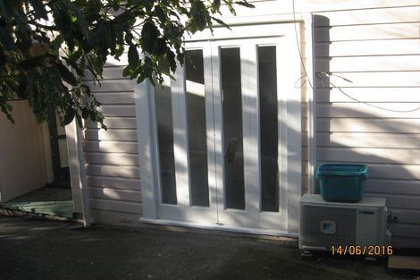 Photo of property in 9 Owen Street, Newtown, Wellington, 6021