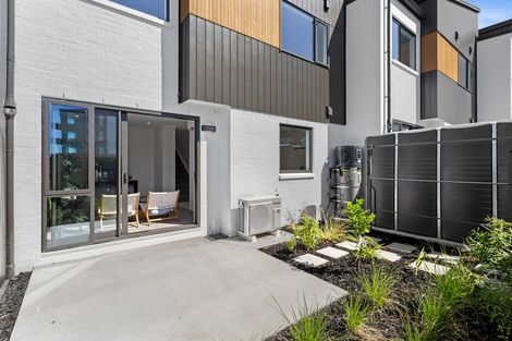 Photo of property in 16 Hema Road, Hobsonville, 0616