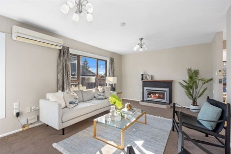 Photo of property in 39 Woodbury Street, Avonhead, Christchurch, 8042